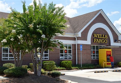 10 Wells Fargo Bank jobs available in Hiram, GA on Indeed.c