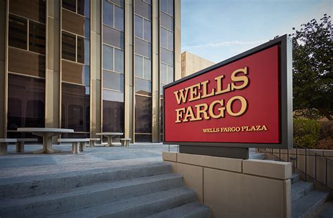 IN JERSEY CITY, NJ. Wells Fargo Bank has 2 banking 