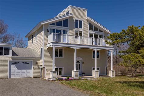 Wells maine condos for sale. (PrimeMLS) Sold: 2 beds, 2.5 baths, 1902 sq. ft. townhouse located at 15 Joseph Way #7, Wells, ME 04090 sold for $525,000 on Oct 4, 2023. MLS# 4950633. NEW CONDO UNIT AVAILABLE IN FAIRWAY VIEW VILLAGE ~ This ... 