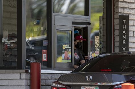 Wendy's to test AI chatbot at drive-thru