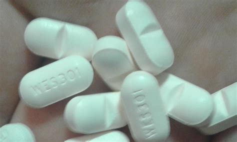 Pill Imprint. WES 301. eywa pharma inc. Hydrocodone Bitartrate and Acetaminophen.. 
