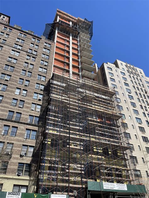 West 96th street. About the Building. 127 West 96th Street New York, NY 10025. Co-op in Upper West Side. 140 Units. 17 Stories. 1930 Built. Sales listings: 5 active, 1 in contract and 113 previous. Rentals listings: 1 active and 221 previous. 