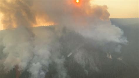 West Kelowna, B.C., declares state of emergency over encroaching wildfire