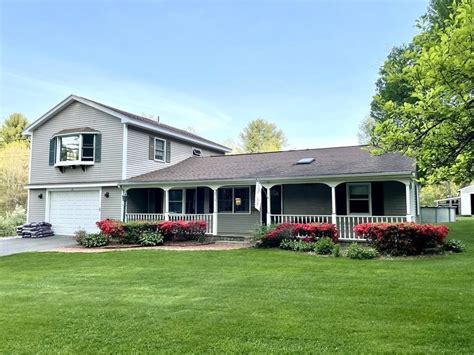 West boylston homes for sale. Zillow has 4 homes for sale in Oakdale West Boylston. View listing photos, review sales history, and use our detailed real estate filters to find the perfect place. 