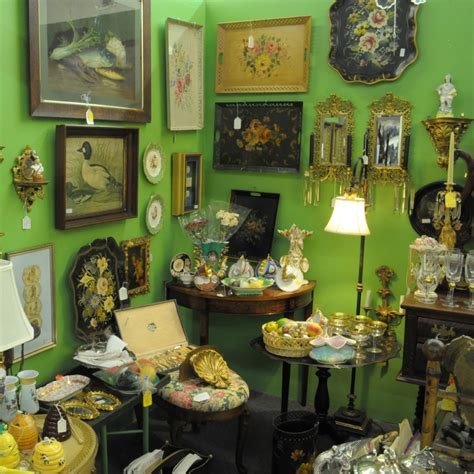 West End Antiques Mall: Lots to browse and 