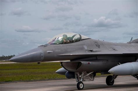 West eyes Romania as possible F-16 training site for Ukrainian pilots