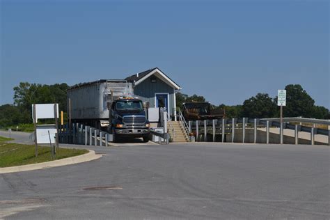 West hernando transfer station. The Hernando County Solid Waste and Recycling Division has various drop-off sites for recyclables. Accepted at the following sites: paper (newspaper, paper bags and flattened cardboard), plastic... 