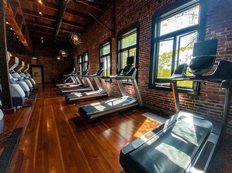 West seattle gym. Attend our gym and any of our 80+ weekly classes free for 5 days. No gimmicks. No high-pressure sales. No purchase necessary. YES! Give me the free 5-day pass! Real Members. Real Results. This is a beautiful facility. 