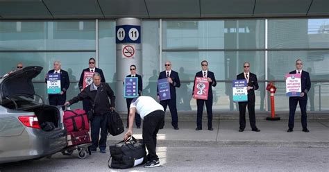 WestJet CEO, pilots’ union head clash over compensation as strike looms