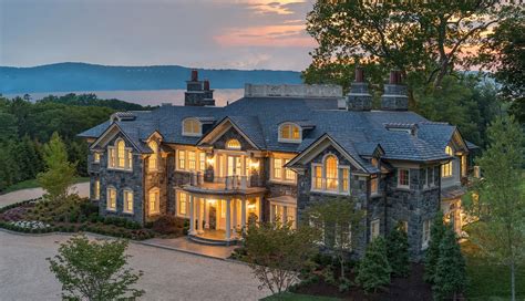 Westchester ny real estate. Here's a look at how the prices of sold homes changed in Westchester County in January 2024. ... Realtor.com sources sales data from real estate deeds, resulting in … 