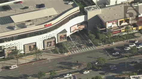 Westfield Century City mall cleared after reported robbery