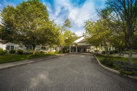 Westhampton care center. Westhampton Care Center is a for-profit skilled nursing facility that accepts Medicare and Medicaid. It has a 3-star rating from Medicare and mixed reviews from residents and … 