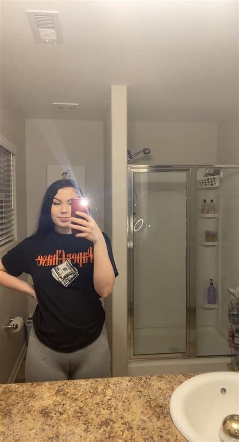 Wet pussy camel toe. 07.  #wet.  To taste this unique Arai: Hot Wet Elf in 3D Animation - Thighj...