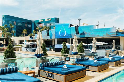 Wet republic. The Wet Republic Ultra Pool is an exciting venue that boasts some of the city’s most stunning pool areas, private dipping pools, open-air lounges, and daybeds. This day club is a premier adult destination and a must-visit while touring Sin City. 