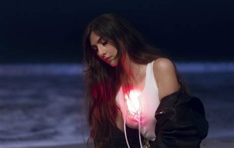 Weyes Blood releases new single