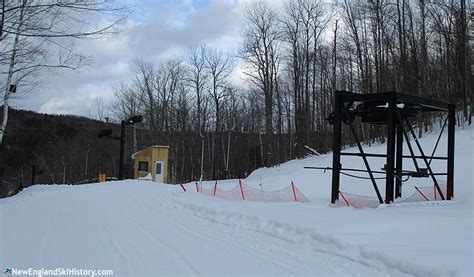 Whaleback mountain nh. West Side – Whaleback Mountain, NH. This Hall T-Bar was rebuilt and re-engineered by SkyTrans Manufacturing for Whaleback. Hall towers. Split towers and ... 