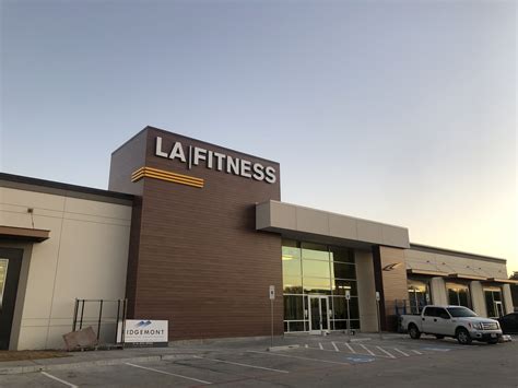 What Time Does La Fitness Open Today, Given the monthly membership rate,  I'd rate this gym highly.
