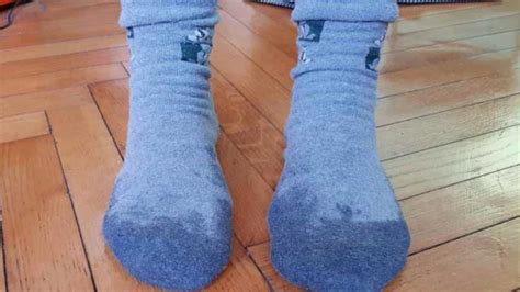 What Are The Benefits Of Wearing Wet Socks? - Bliss Tulle