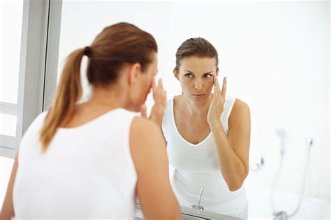 What Causes Puffy Eyes? - HealthyWomen