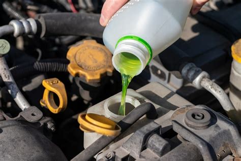 What Color Coolant Does Nissan Use? - Vehicle Freak