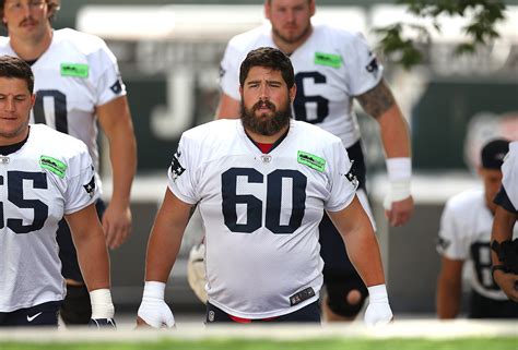 What David Andrews said after offense-only huddle at Patriots …