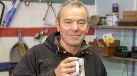 What Happened To Simon From Find It Fix It Flog It? - Mastery Wiki