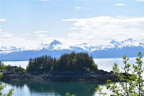 What Is Kodiak Island in Alaska Known For? - Mortons on the Move