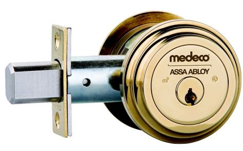 What Is a Deadbolt Lock and Why You S…