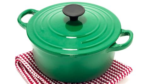 What Is a Dutch Oven—and How Do You Cook With It? - Real Simple