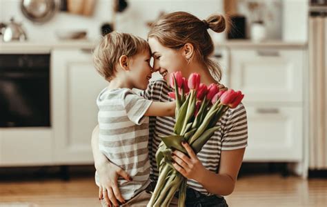 What Mothers Do