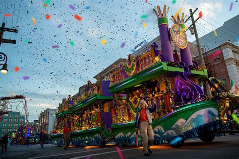 What Time Is Universal Mardi Gras Parade