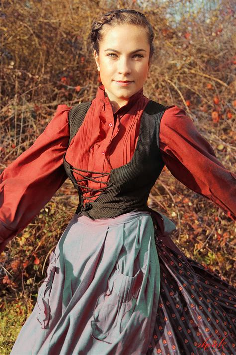 What are Basque female traits