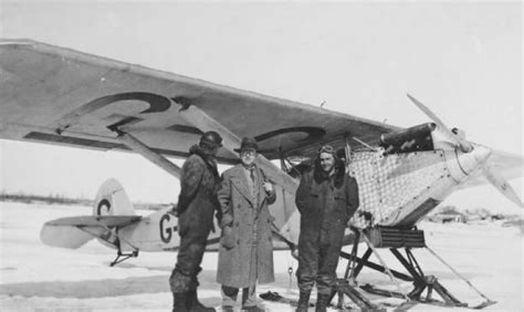 What are bush pilots