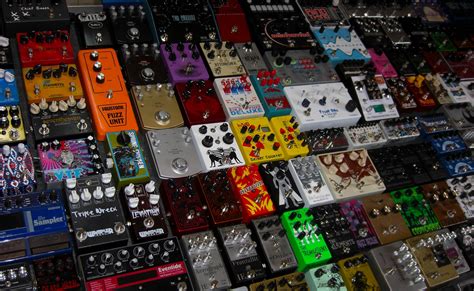 What are guitar pedals & how do you use them? - Stars & Catz