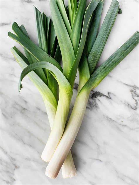 What are leeks. Jan 27, 2014 · Ready chopped leeks cost around twice as much as trimmed leeks, while baby leeks come in at an eye-watering £13.50/kg. Guide price for whole/trimmed leeks: £2.70/kg. Joanna Blythman is the ... 