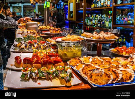 What are tapas called in San Sebastian