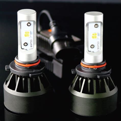 These best 9005 LED headlight bulbs feature