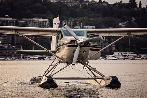 What causes a plane to float on landing