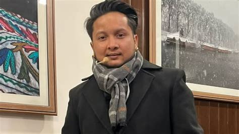 What country is pawandeep rajan from