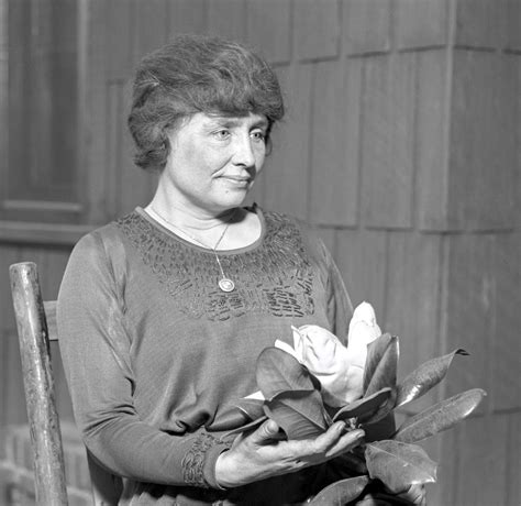 What did helen keller do. Meet Helen Keller, a woman from the small farm town of Tuscumbia, Alabama who taught the world to respect people who are blind and deaf. Her mission came from her own life; when she … 
