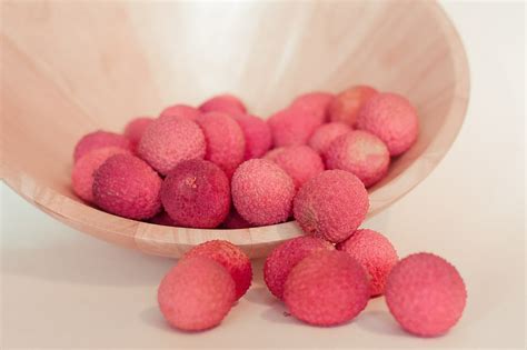 What does lychee taste like. What Does Lychee Smell Like? Litchi, which is commonly referred to as lychee, is a Chinese tropical fruit with a very sweet taste. Lychees also have a floral flavor to them and this is why their scent is often paired with soft floral fragrances like rose. The scent of lychee is just as sweet as its edible flavor and has a fresh, juicy accord. 