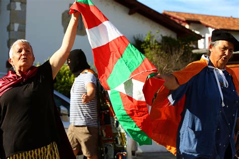 What does the Basque flag symbolize