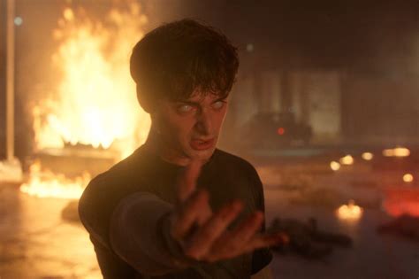 What episode does will get his powers in stranger things.  Get the latest on t...