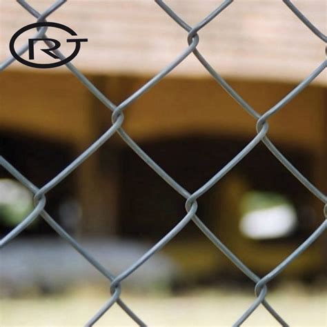 What gauge chain link fence should I use and why?