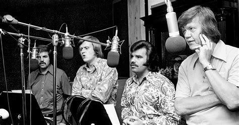 What gospel group sang with elvis