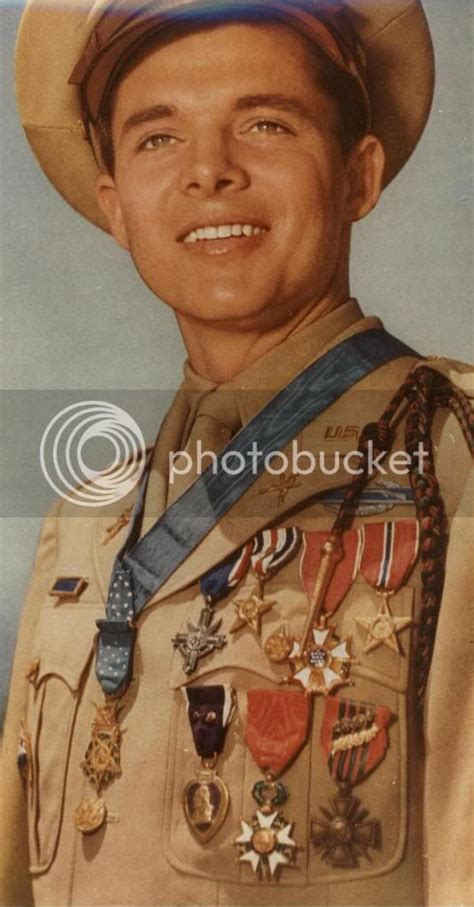 What happened to audie murphy's medals