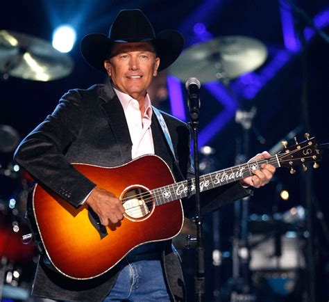 What happened to george strait