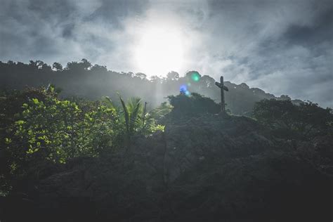 What is Easter Week like in Costa Rica