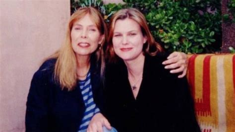 What is Joni Mitchell’s relationship with her daughter?