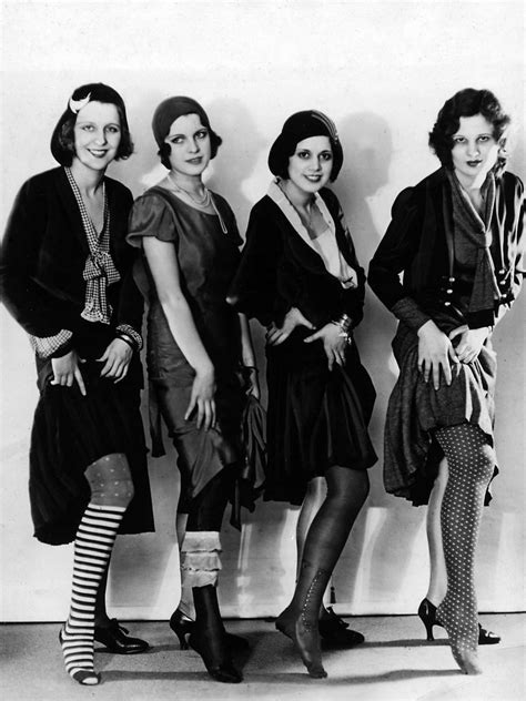 What is a Flapper? - Fashion History Museum